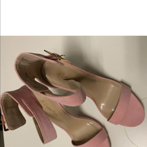 NEW DREAM PAIRS  Elegantee Dress Pump Size 9, - Picture 3 of 5